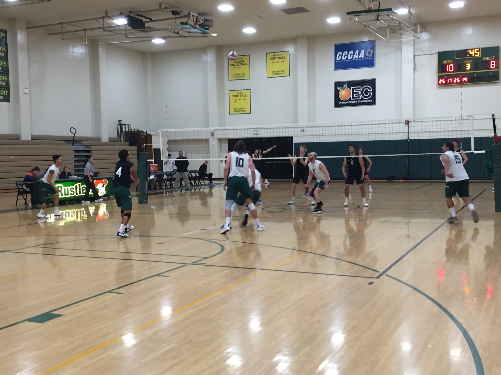M Volleyball: Coleman and Flores Help Rustlers Prevail in OEC Opener