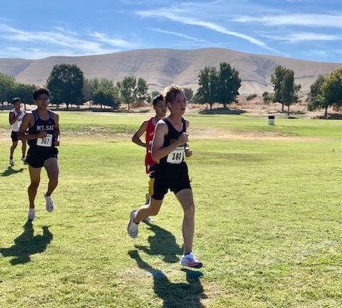 M Cross Country: Dupler Leads the Charge for Rustlers in Bakersfield