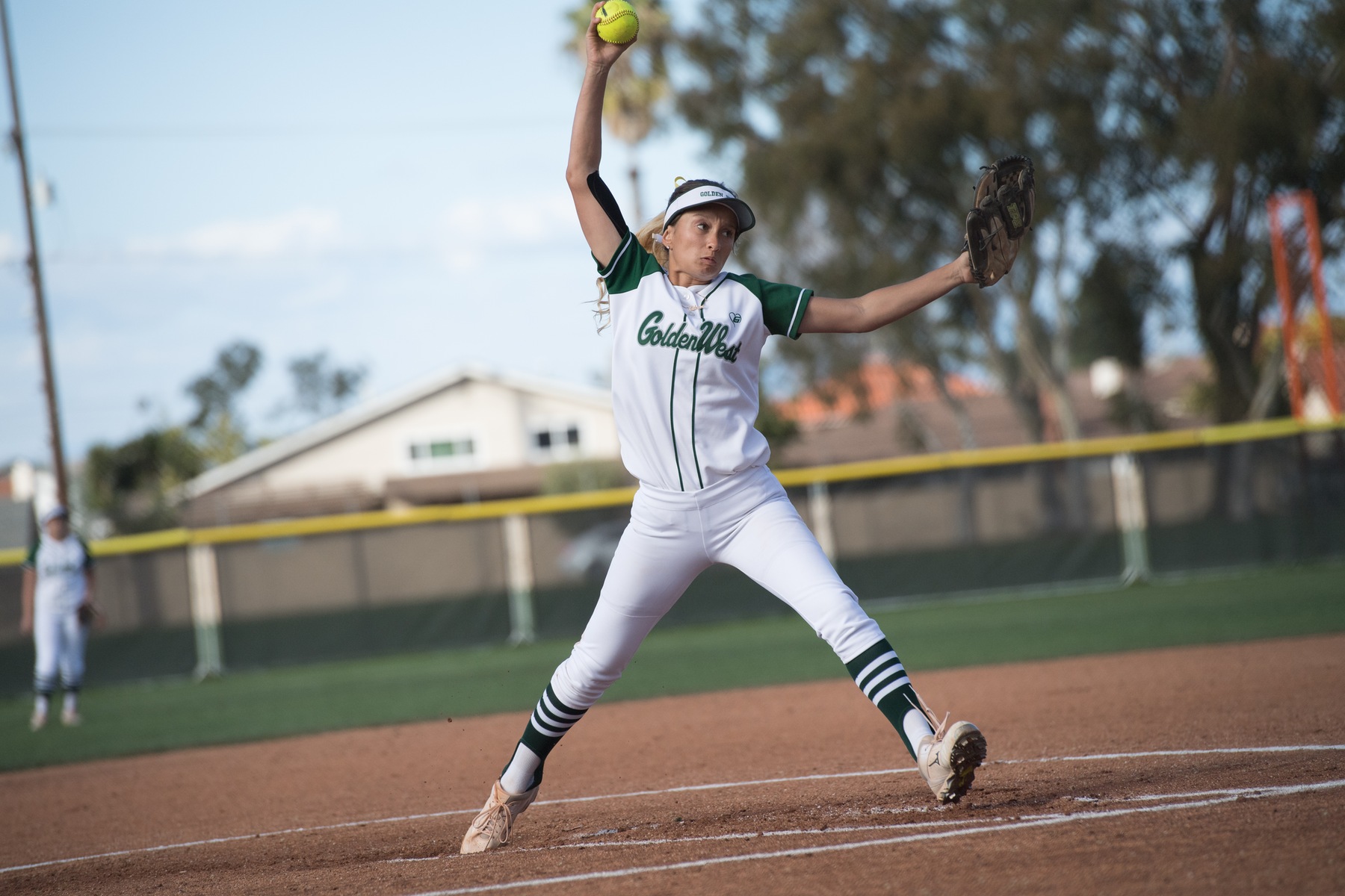 Softball: First Inning Errors Lead to Tough Loss