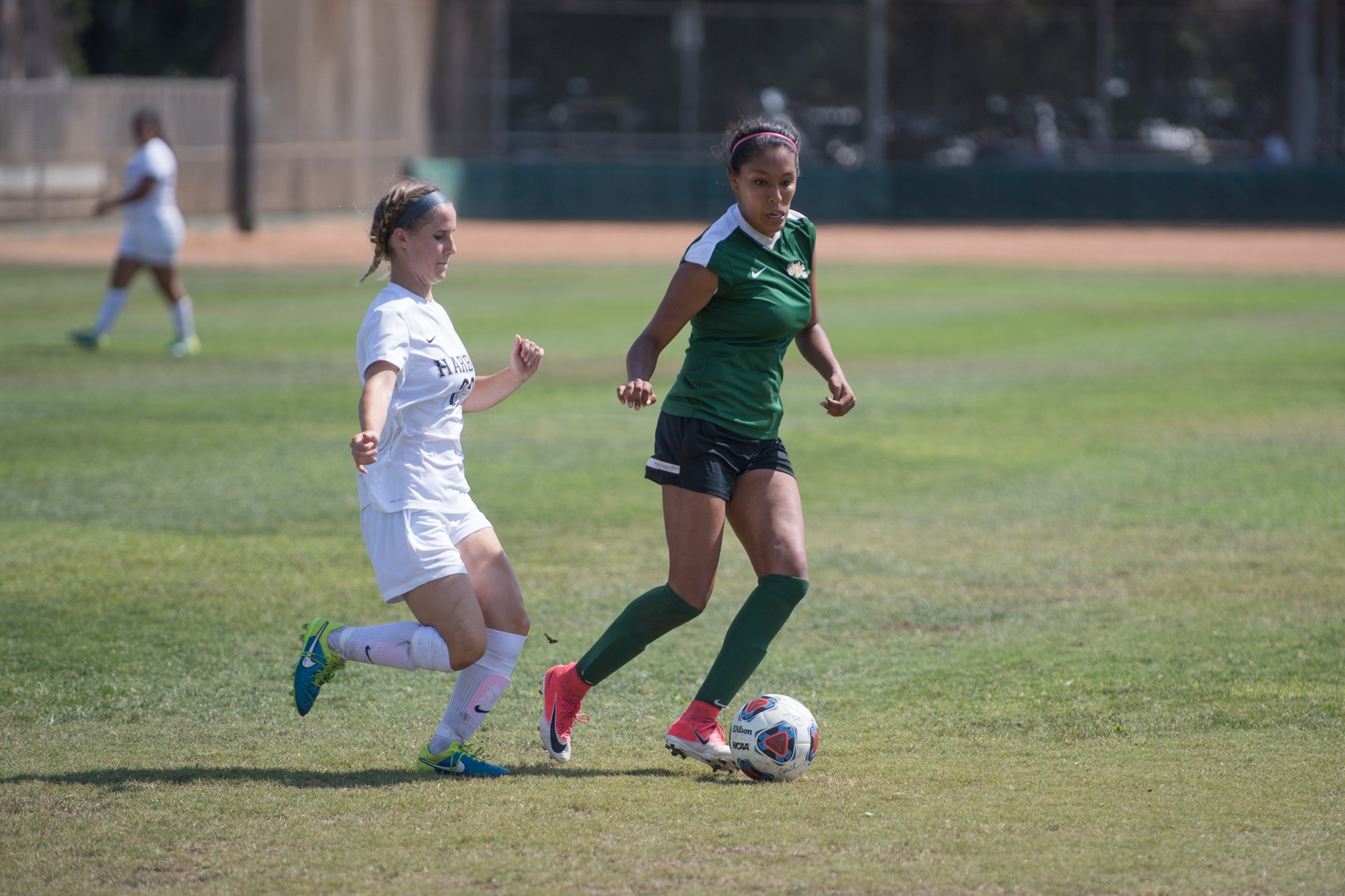 W Soccer: Offense Explodes for Five Goals in Shutout Win
