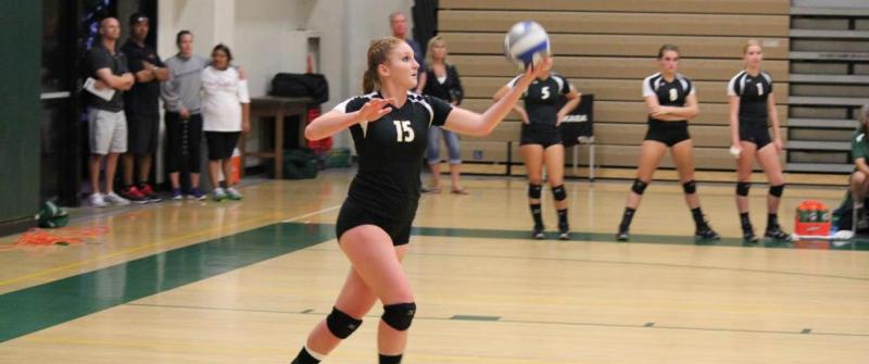 Women's Volleyball Finishing The Season Strong
